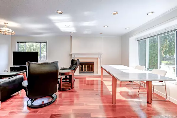 Vancouver, BC V6L 1G6,2403 W 20th AVE