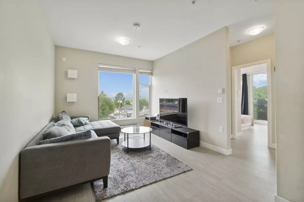 Vancouver, BC V5M 3H9,1838 Renfrew ST #PH8