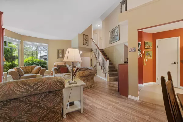 Coquitlam, BC V3B 7B3,1330 Cimarron DR