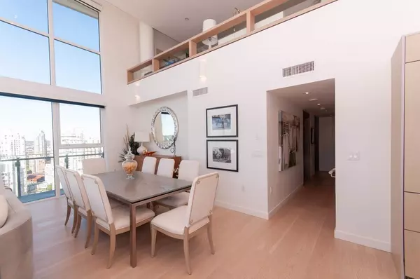 89 Nelson ST #2818 Vancouver, BC V6Z 0E7