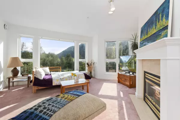 Harrison Hot Springs, BC V0M 1K0,378 Esplanade AVE #317