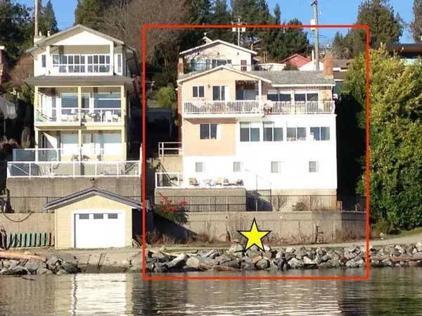 Gibsons, BC V0N 1V0,484 Marine DR