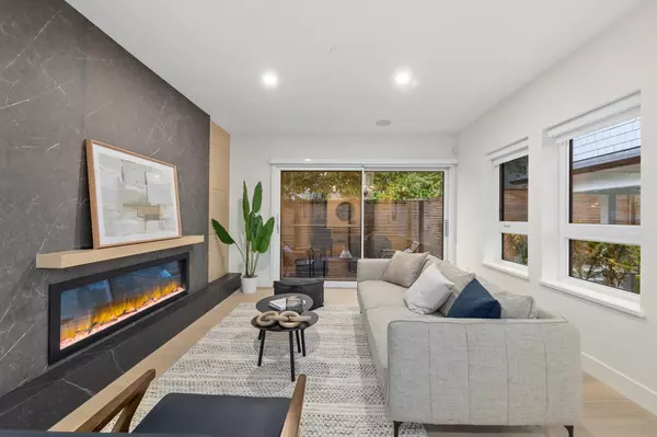 Vancouver, BC V6M 2V3,2430 W 49th AVE