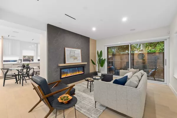 Vancouver, BC V6M 2V3,2430 W 49th AVE