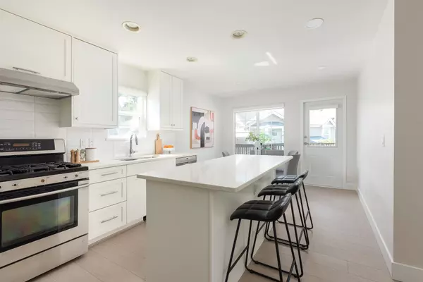 Coquitlam, BC V3C 6R1,3000 Riverbend DR #230