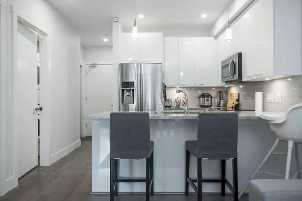 Langley, BC V3A 3V2,20175 53 AVE #111