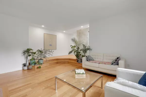 Coquitlam, BC V3J 7M2,907 Sprice AVE