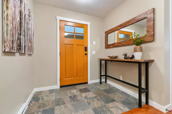 Lindell Beach, BC V2R 0E1,1820 Ravenwood TRL