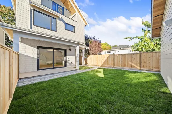 Vancouver, BC V6S 1M1,3925 Wallace ST
