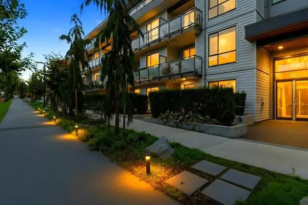 625 E 3rd ST #104, North Vancouver, BC V7L 1G6
