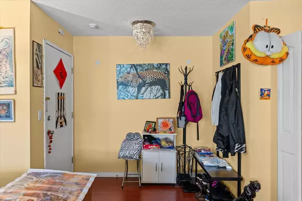 Chilliwack, BC V2P 2W5,9516 Rotary ST #203