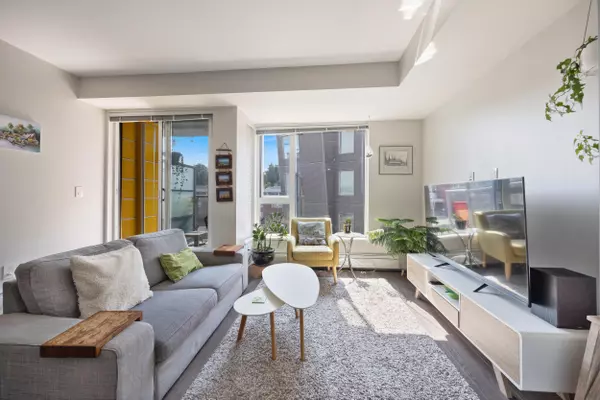 384 E 1st AVE #619, Vancouver, BC V5T 0G5