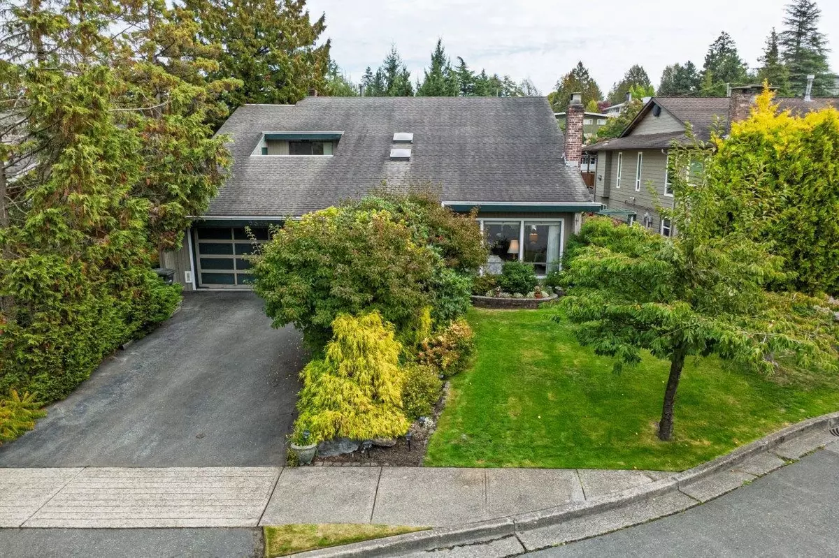 Burnaby, BC V5E 4B6,6364 Parkview PL