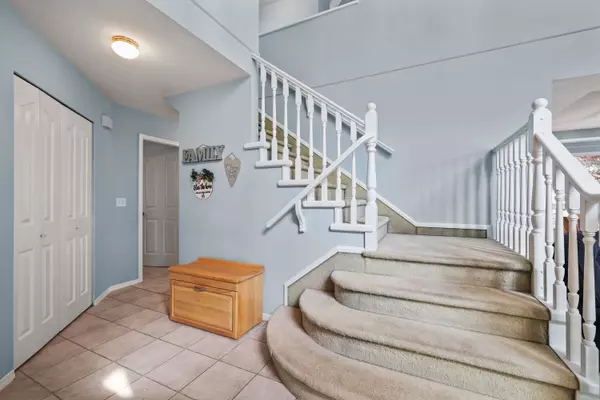 Richmond, BC V6V 2T4,5551 Rowling PL