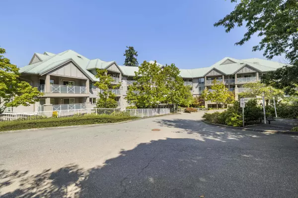 Surrey, BC V4P 3B1,15150 29a AVE #310