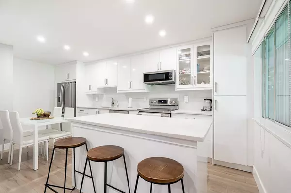 5925 177b ST #7, Surrey, BC V3S 4J7