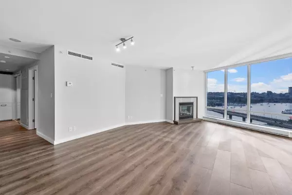 Vancouver, BC V6B 0A5,8 Smithe Mews #2005