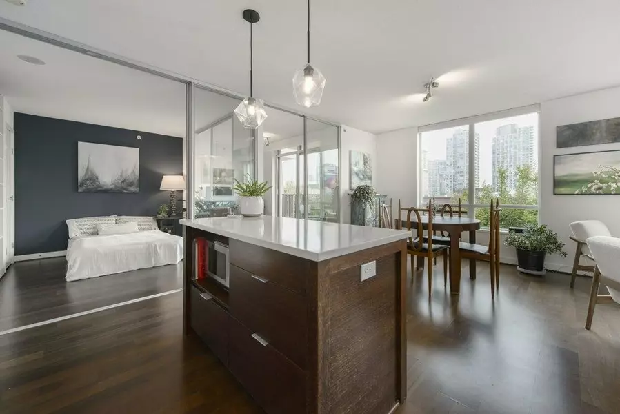 1055 Homer ST #503, Vancouver, BC V6B 1G3