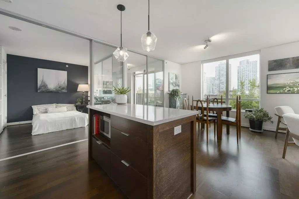 Vancouver, BC V6B 1G3,1055 Homer ST #503