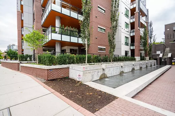55 Klahanie DR #112, Port Moody, BC V3H 0M9