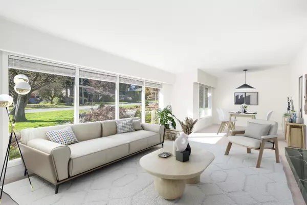 West Vancouver, BC V7T 1W2,429 Newlands RD
