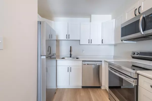 45749 Spadina AVE #205, Chilliwack, BC V2P 1T5