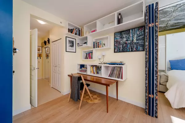 Vancouver, BC V5N 5Y8,4028 Knight ST #420