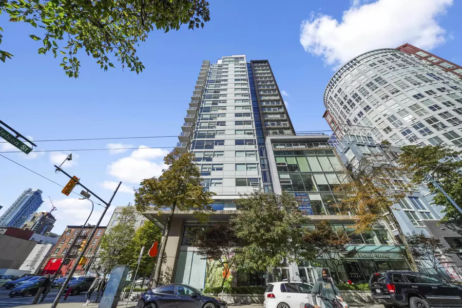 999 Seymour ST #2204, Vancouver, BC V6B 0M5