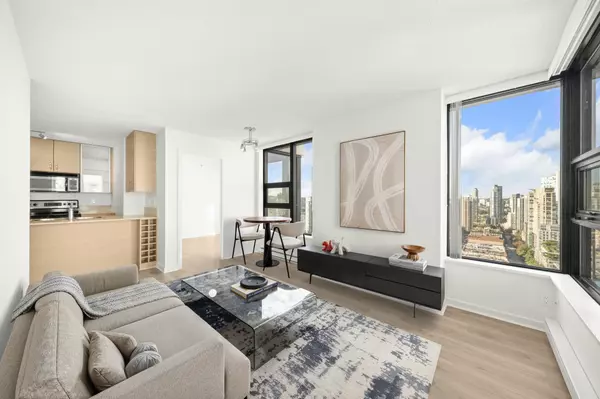 928 Homer ST #2701, Vancouver, BC V6B 1T7