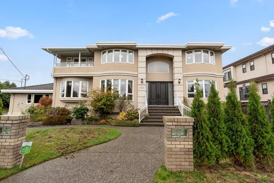 6941 Adair ST, Burnaby, BC V5B 2W8