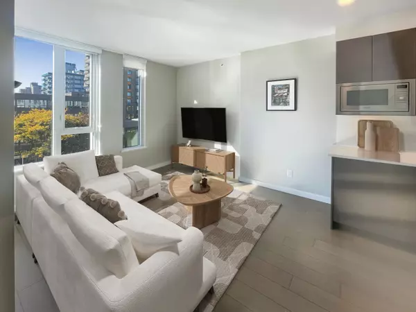 2888 Cambie ST #309, Vancouver, BC V5Z 0H3