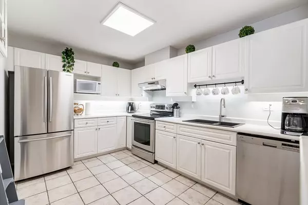 Port Coquitlam, BC V3B 7W9,1669 Grant AVE #110