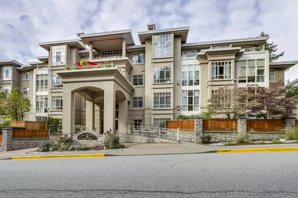 630 Roche Point DR #104, North Vancouver, BC V7H 3A1