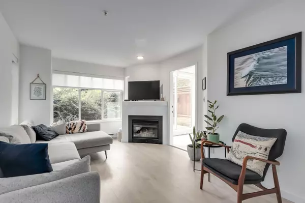 North Vancouver, BC V7H 3A1,630 Roche Point DR #104