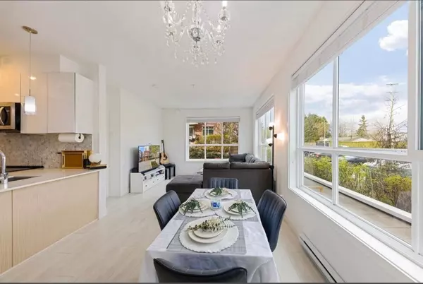 Surrey, BC V4N 6R5,6438 195a ST #108