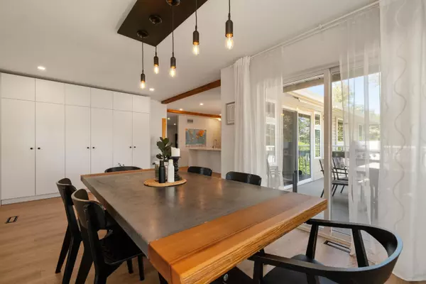 45342 Jasper DR Chilliwack, BC V2R 3B2