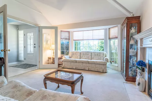 Surrey, BC V3S 8K6,8282 153b ST