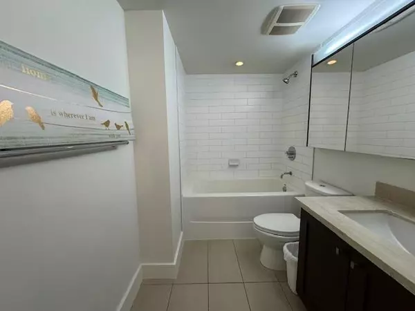 Vancouver, BC V6B 0H7,888 Homer ST #1709