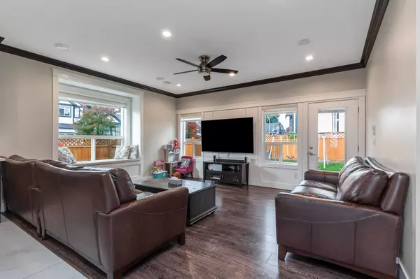 27625 Railcar CRES Abbotsford, BC V4X 0B8