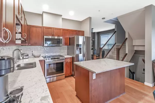 Port Coquitlam, BC V3B 8G5,3127 Skeena ST #24