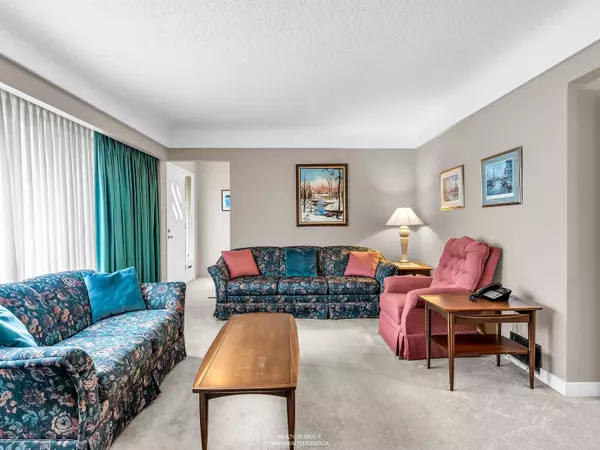 Burnaby, BC V5C 3S6,4830 Southlawn DR