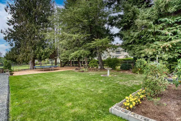 8668 Coventry PL, Chilliwack, BC V2P 4V5