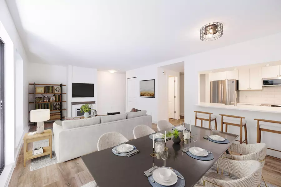 3182 Mountain HWY, North Vancouver, BC V7K 2H5