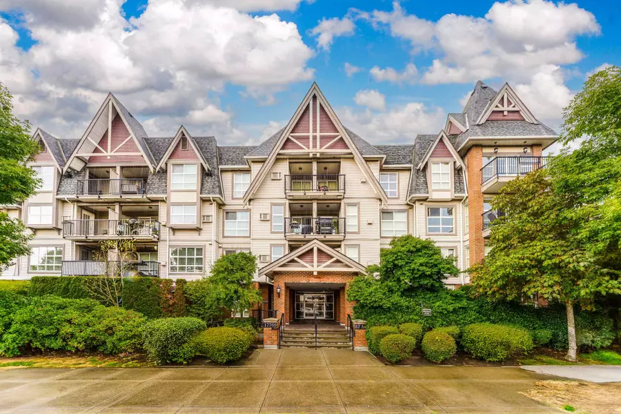 17769 57 AVE #217, Surrey, BC V3S 1H1