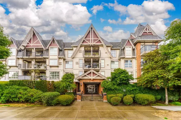 17769 57 AVE #217, Surrey, BC V3S 1H1