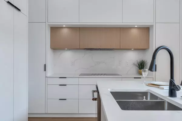 7120 204 ST Langley, BC V2Y 3S7