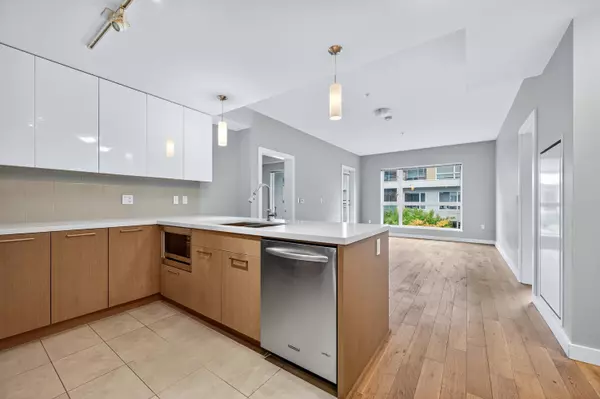 Richmond, BC V6X 0L6,5399 Cedarbridge WAY #310