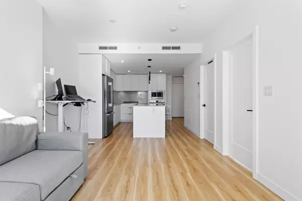 8551 201 ST #404 Langley, BC V2Y 3Y5