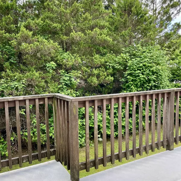 Maple Ridge, BC V2X 2S3,21854 Lougheed HWY
