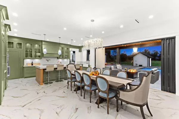 19890 16 AVE Langley, BC V2Z 1K1